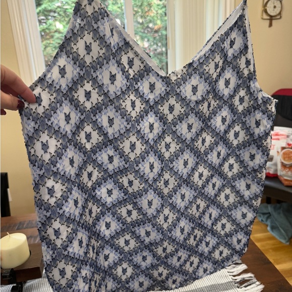 SALE: 3/$25 - Calvin Klein cami - Medium - white/blue/black - textured - NWT - Picture 3 of 12